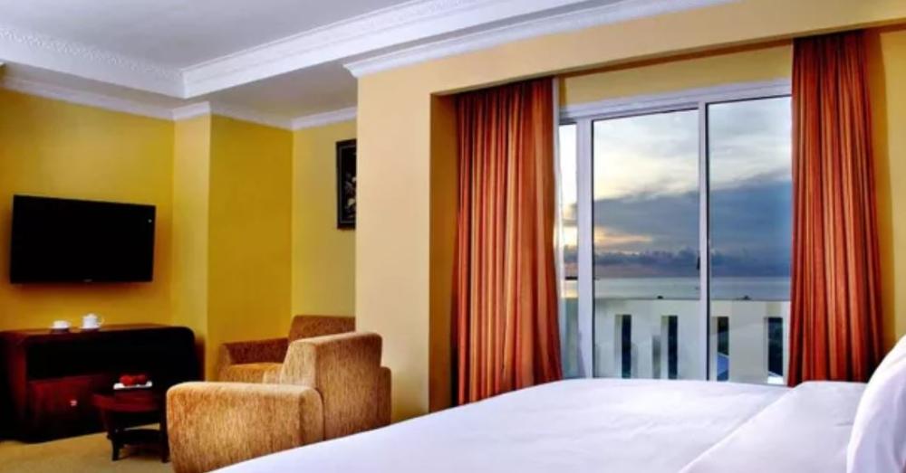 Aston Niu Manokwari Hotel & Conference Center Exterior foto